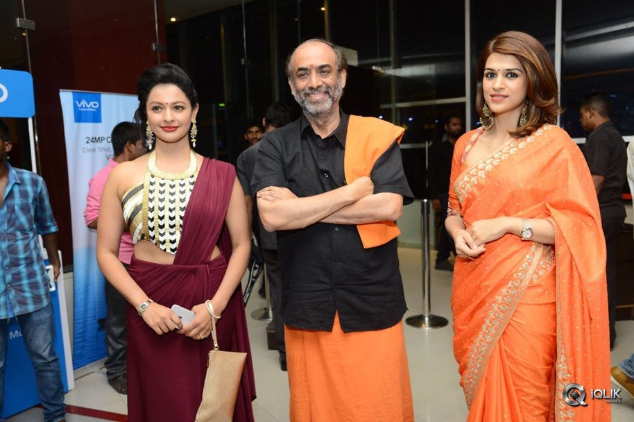 Celebs-At-PSV-Garuda-Vega-Special-Show